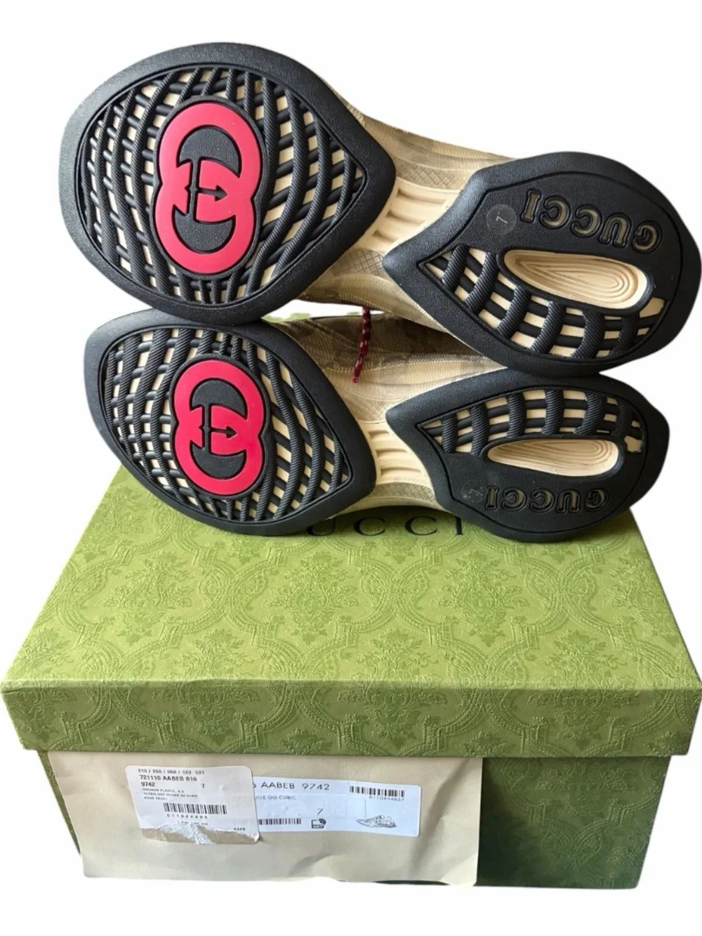 Gucci women sneakers